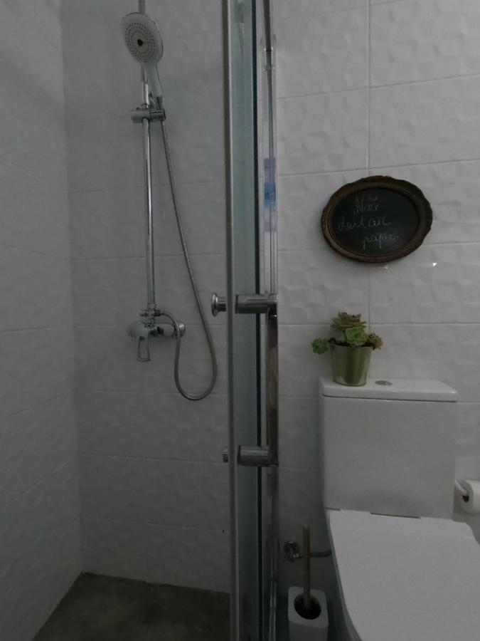 Carlo'S Beach Guest House Прая де Одесейши Екстериор снимка