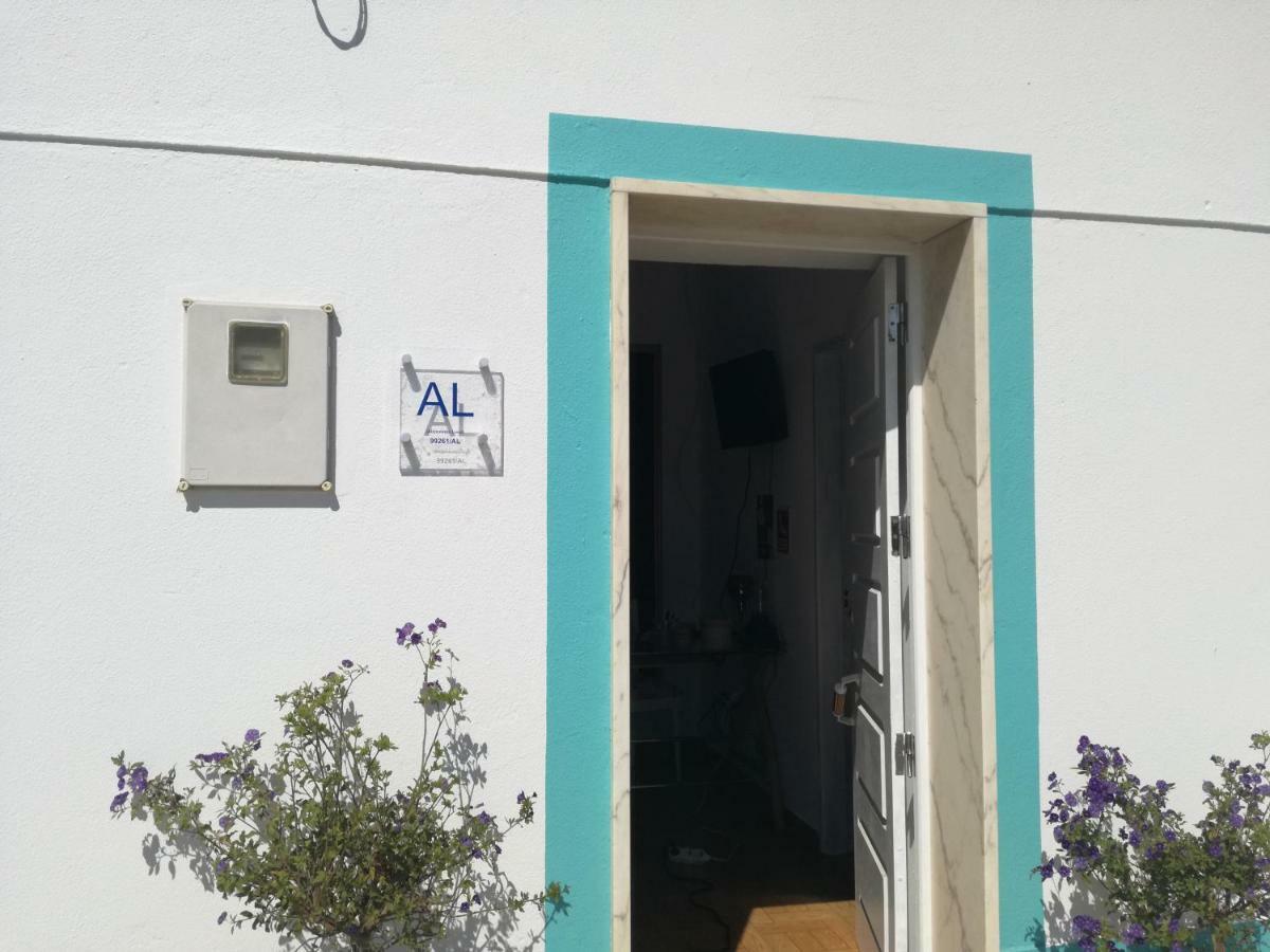 Carlo'S Beach Guest House Прая де Одесейши Екстериор снимка